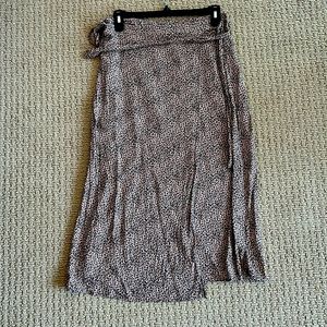 Cheetah print wrap skirt. Size large.